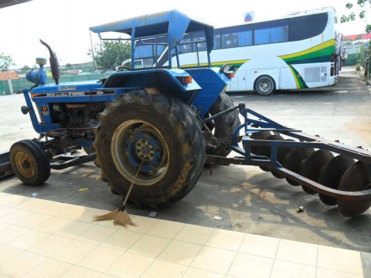 Ford 7700 เครื่อง E-303297 ถัง B-524560  75 ซีซี 4 สูบ