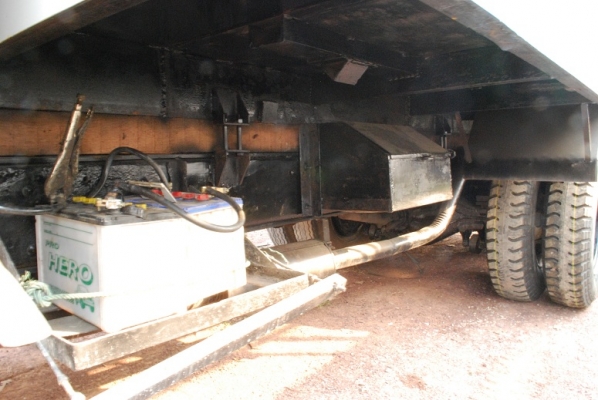 รถบรรทุก 10 ล้อ เพลาเดียว