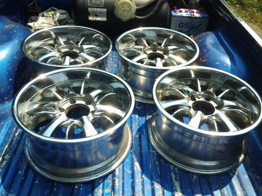 vip 18 กว้าง9  ใส่กระบะ