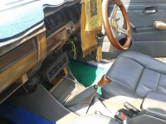 ขายรถเก๋ง มิตซูบิชิ แลนเซอร์ พร้อมใช้ เล่มทะเบียนพร้อมโอน ภาษีไม่ขาด