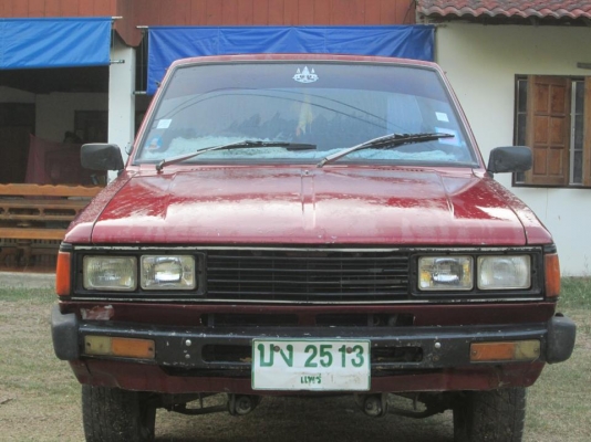 ขาย datsun 720 เครื่อง 1600 cc พร้อมใช้พร้อมโอน