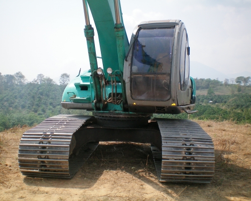 KOBELCO SK200 MACK 5ซุปเปอร์ ไฟฟ้่าครบเอวแน่นช่วงล่างเต็ม KOBELCO SK200 MACK 5ซุปเปอร์ ไฟฟ้่าครบเอวแน่นช่วงล่างเต็ม