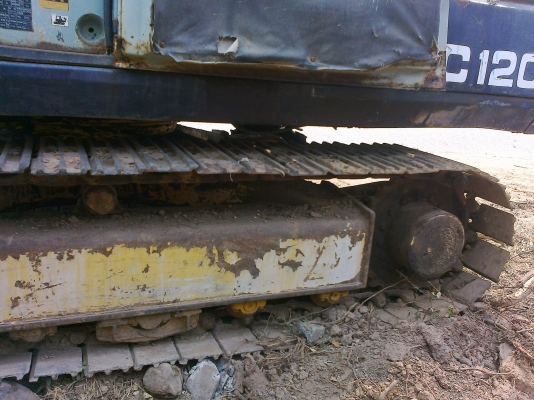 ขายด่วน แบคโฮ pc120-3 เครื่อง 6BG1