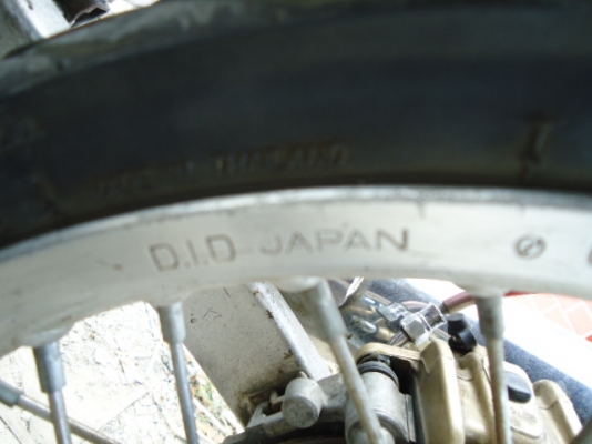 ขาย susuki เรดเดอร์125 ชุดโอนครบ ภาษีขาดเกิน3ปี ราคา5000