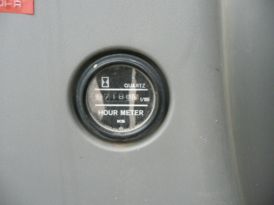 New Stock KOBELCO SK200-6 YN07-31735 YR 2000 จากญี่ปุ่น ไม่แพงครับ