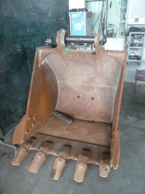 New Stock KOBELCO SK200-6 YN07-31735 YR 2000 จากญี่ปุ่น ไม่แพงครับ