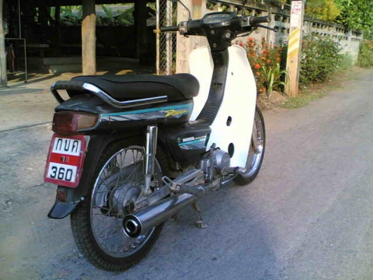 ขายดรีม C100 เล่มทะเบียนพร้อมชุดโอน เครื่องดีพร้อมใช้งานสีซีดบ้างตามกาลเวลาขาย 8500 บาท