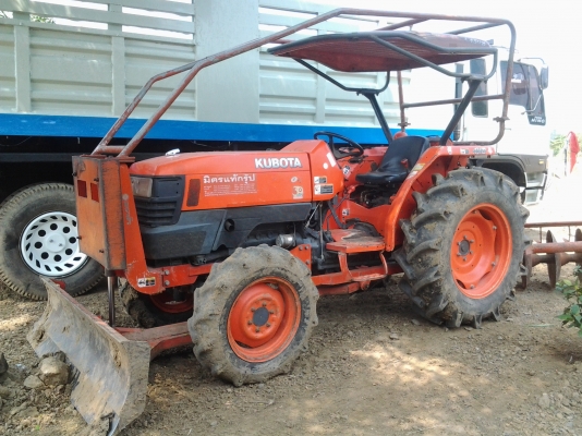 รถไถคูโบต้า L 4508 รถเดิมๆใช้งานน้อยเพียง 1500 ชม.ใช้แค่ตัดหญ้ากับงานไถส่วนตัว