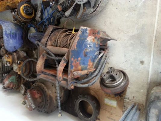 ขาย วินซ์น้ำมัน 2ตันลวดสลิงยาว 102 เมรต ราคาถูก ของเก่าญี่ปุ่นแท้