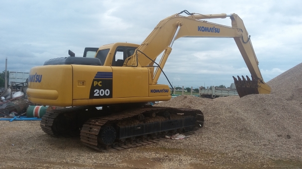 รถแบคโฮ