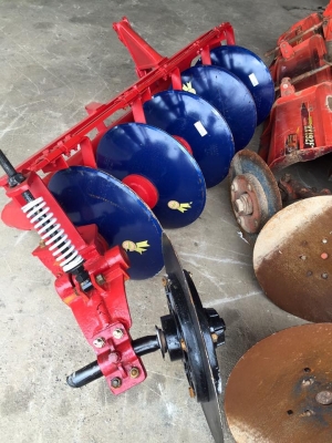 ขายรถไถยันม่าร์ EF453T 4WD2เพลา สภาพดีมาก ขายพร้อมอุปกรณ์ ผานพรวนCMTราคา 288,000 บาท สนใจโทร 081-9136451 หรือ ขอดูรูปเพิ่มเติมทาง line:bow6451 ค่ะ