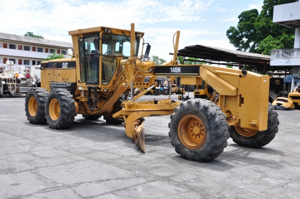 ``รถเกรดถนนMOTORGRADER CATERPILLAR 140H ``รถเกรดถนนMOTORGRADER CATERPILLAR 140H
