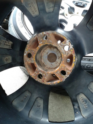 ขอบ17นิ้ว5รู114 พร้อมยาง สวยๆ 4 ล้อ ราคา 7400 บาท ขอบ17นิ้ว5รู114 พร้อมยาง สวยๆ 4 ล้อ ราคา 7400 บาท