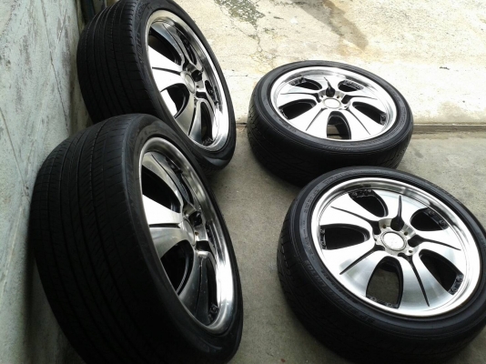 ขอบ17นิ้ว5รู114 พร้อมยาง สวยๆ 4 ล้อ ราคา 7400 บาท ขอบ17นิ้ว5รู114 พร้อมยาง สวยๆ 4 ล้อ ราคา 7400 บาท