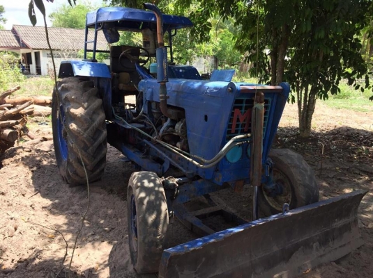 รถไถ MF มีดันหน้า รถใช้งานได้ปกติ