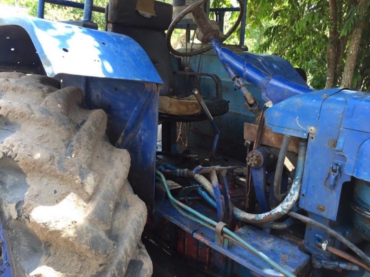 รถไถ MF มีดันหน้า รถใช้งานได้ปกติ