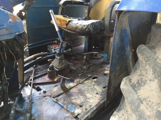 รถไถ MF มีดันหน้า รถใช้งานได้ปกติ