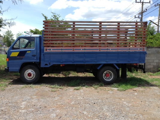 รถบรรทุก 6 ล้อ  อีซูซุ 115 แรง   NPR 59 L(รุ่นยอดนิยม)