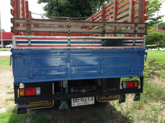 รถบรรทุก 6 ล้อ  อีซูซุ 115 แรง   NPR 59 L(รุ่นยอดนิยม)