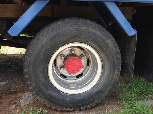 รถบรรทุก 6 ล้อ  อีซูซุ 115 แรง   NPR 59 L(รุ่นยอดนิยม)