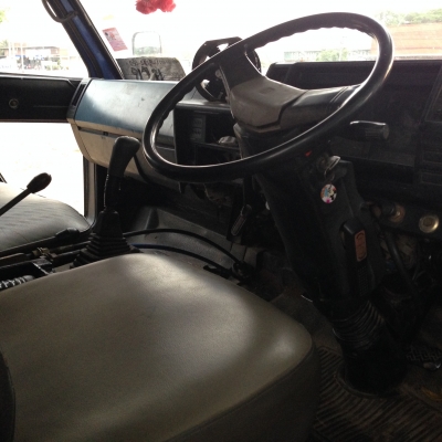 รถบรรทุก 6  ล้อดั๊มเกษตร  อีซูซุประกอบนอก  115 แรง (NPR 59L )