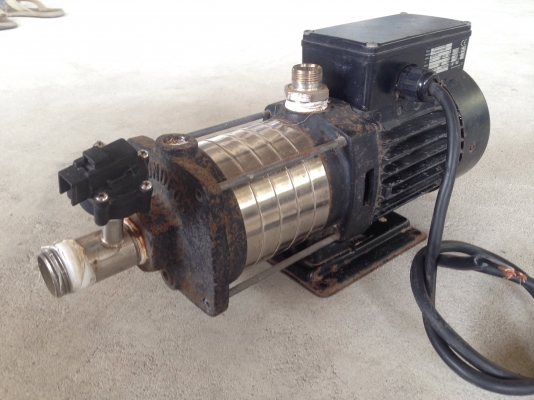 ขายปั้มน้ำแรงดันสูง Groundfos 1HP. 220V ไฟบ้าน สภาพสวยเดิมๆ วิ่งนิ่ม พร้อมใช้งาน