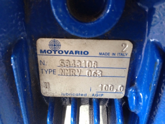 ขายมอเตอร์เกียร์ Siemens หัวเกียร์ Motovario made in Italy ขนาด 1/3HP. 380V อัตราทด 1:100 เพลาออกประมาณ 14รอบต่อนาที แรงบิดเยอะ สภาพสวย พร้อมใช้งาน ขายมอเตอร์เกียร์ Siemens หัวเกียร์ Motovario made in Italy ขนาด 1/3HP. 380V อัตราทด 1:100 เพลาออกประมาณ 14รอบต่อนาที แรงบิดเยอะ สภาพสวย พร้อมใช้งาน