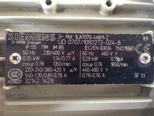 ขายมอเตอร์เกียร์ Siemens หัวเกียร์ Motovario made in Italy ขนาด 1/3HP. 380V อัตราทด 1:100 เพลาออกประมาณ 14รอบต่อนาที แรงบิดเยอะ สภาพสวย พร้อมใช้งาน ขายมอเตอร์เกียร์ Siemens หัวเกียร์ Motovario made in Italy ขนาด 1/3HP. 380V อัตราทด 1:100 เพลาออกประมาณ 14รอบต่อนาที แรงบิดเยอะ สภาพสวย พร้อมใช้งาน