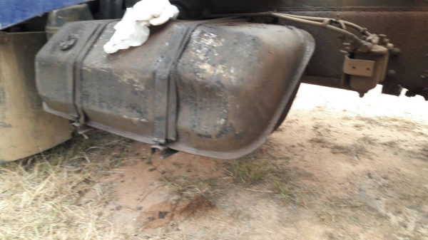 ขาย เทนเลอร์ 10 ล้อ เพลาเดียว HINO KT925 ไม่มีทะเบียน เครื่อง EH700 168 แรงม้า พวงมาลัยพาวเวอร์ คัสซีสวยตลอดเส้น ช่วงล่างลูกหมากร้อย ราคาต่อรองได้ครับ