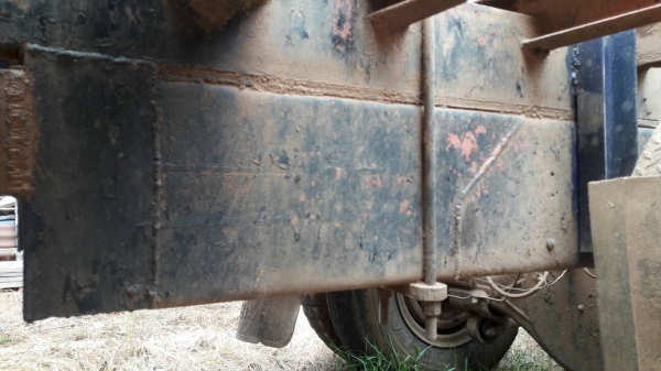 ขาย เทนเลอร์ 10 ล้อ เพลาเดียว HINO KT925 ไม่มีทะเบียน เครื่อง EH700 168 แรงม้า พวงมาลัยพาวเวอร์ คัสซีสวยตลอดเส้น ช่วงล่างลูกหมากร้อย ราคาต่อรองได้ครับ