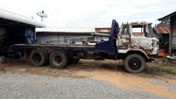 ขาย เทนเลอร์ 10 ล้อ เพลาเดียว HINO KT925 ไม่มีทะเบียน เครื่อง EH700 168 แรงม้า พวงมาลัยพาวเวอร์ คัสซีสวยตลอดเส้น ช่วงล่างลูกหมากร้อย ราคาต่อรองได้ครับ