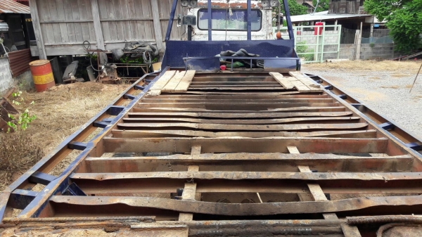 ขาย เทนเลอร์ 10 ล้อ เพลาเดียว HINO KT925 ไม่มีทะเบียน เครื่อง EH700 168 แรงม้า พวงมาลัยพาวเวอร์ คัสซีสวยตลอดเส้น ช่วงล่างลูกหมากร้อย ราคาต่อรองได้ครับ