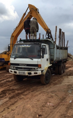 สิบล้อ อีซูชุ ร็อค FVZ12M175 ดั้ม สโลส 2เพา สภาพดีสวยพร้อมใช้ ทะเบียนพร้อมโอน สิบล้อ อีซูชุ ร็อค FVZ12M175 ดั้ม สโลส 2เพา สภาพดีสวยพร้อมใช้ ทะเบียนพร้อมโอน