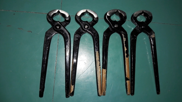 ขายคีมตัดลวดตราเพชรแพ็ค4ตัว ขนาด5นิ้วงานใหม่เก่าเก็บ