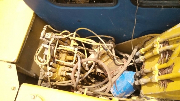 ขายรถแมคโค SK-60-3สภาพสวยเครื่องเดิมปั้มเดิมขายไม่แพง