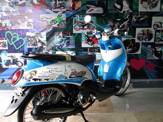 Fino ลายแฟร์ชั่น สีฟ้าขาว ลงล้อขอบ 17ตามรูป เครื่องยนต์เดิมๆ แถม 3 รายการ 19900