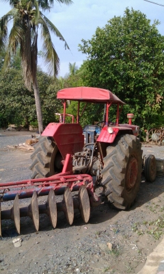 ขอขายรถไถแมตชี่ 165 พวงมาลัยเพาร์เวอร์ ดันหน้า ผาน7 เครื่องเกียร์หาง สมบูรณ์ พร้อมทำงานครับ ขอขายรถไถแมตชี่ 165 พวงมาลัยเพาร์เวอร์ ดันหน้า ผาน7 เครื่องเกียร์หาง สมบูรณ์ พร้อมทำงานครับ