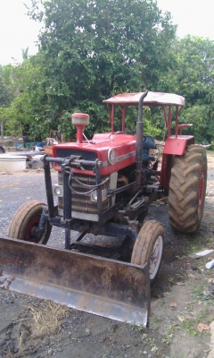 ขอขายรถไถแมตชี่ 165 พวงมาลัยเพาร์เวอร์ ดันหน้า ผาน7 เครื่องเกียร์หาง สมบูรณ์ พร้อมทำงานครับ