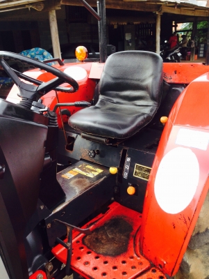 ขาย ยันม่า453T 4WD พร้อมใบดันหน้า โรตารี่ สวยๆ