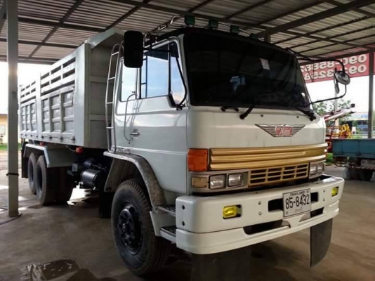 ขายรถ10ล้อ ดั้ม2เพลา สโลกลาง HINO เครื่อง195แรง พาวเวอร์ เบรกจิฟฟี่ ภายในสวย เอกสารเล่มทะเบียนพร้อมโอน ราคา595,000 สนใจโทร 090-8588220คุณนะ 093-3258446คุณบิว หรือเข้าดูสินค้าอื่นๆได้ที่ www.narong2truck.com หรือ www.truck.in.th/498 หรือเพจFacebook ณรงค์ ซ