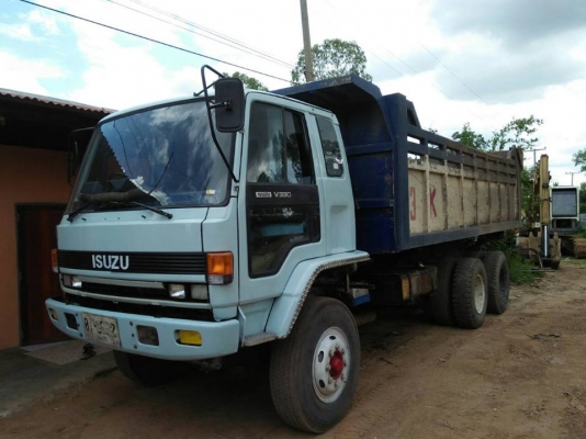 ขายรถ10ล้อ ดั้ม2เพลา ร็อกกี้240แรง พาวเวอร์ เบรกจิฟฟี่ ภายในสวย รถสวยสภาพดี เอกสารเล่มทะเบียนพร้อมโอน ราคา750,000 สนใจโทร 090-8588220คุณนะ 093-3258446คุณบิว หรือเข้าดูสินค้าอื่นๆได้ที่ www.narong2truck.com หรือ www.truck.in.th/498 หรือเพจFacebook ณรงค์ ซื