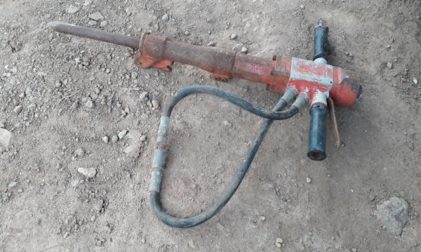 ขาย เครื่องเจาะ เครื่องแย็ก หัวเจาะ แย๊กน้ำมันไฮโดรลิค สำหรับติดแบคโฮได้ ติดปั๊มไฮโดรลิคได้ เก่าญี่ปุ่นแท้