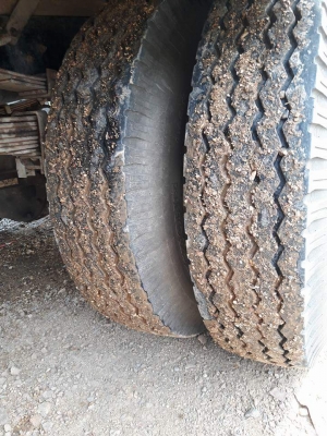 ขาย6ล้อ KM779 เครื่องWOD4 117แรง มีแอร์  หัวบางเดิมมาก รถห้างแท้ ยาว5.50ม. ยางสวย6เส้น เครื่องดี แอร์เย็นจัด ราคา 319,999  สนใจโท 0861376478 ราคาต่อรองได้นะคับ บริการส่งถึงบ้านคับ