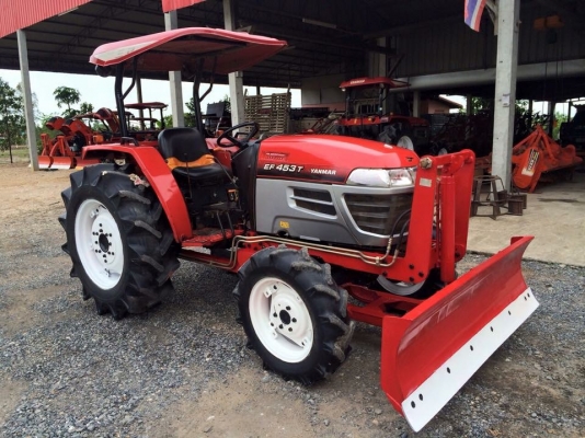 ขายรถไถยันมาร์ EF453T. 4WD2เพลา สภาพดี ใช้งาน 962 ชม. ขายพร้อมอุปกรณ์ครบชุด ราคา 298,000 บาท สนใจโทร 081-9136451 หรือ ขอดูรูปเพิ่มเติมทาง line:bow6451 ค่ะ