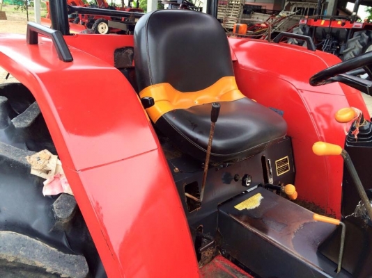 ขายรถไถยันมาร์ EF453T. 4WD2เพลา สภาพดี ใช้งาน 962 ชม. ขายพร้อมอุปกรณ์ครบชุด ราคา 298,000 บาท สนใจโทร 081-9136451 หรือ ขอดูรูปเพิ่มเติมทาง line:bow6451 ค่ะ