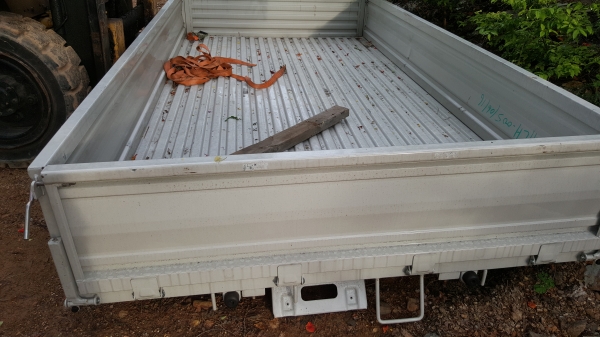 กะบะพื้นเรียบ กว้าง 1.70 ยาว 3.20 ใหม่ๆๆ