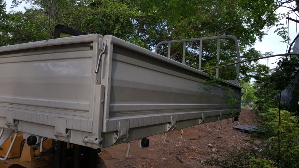 กะบะพื้นเรียบ กว้าง 1.70 ยาว 3.20 ใหม่ๆๆ