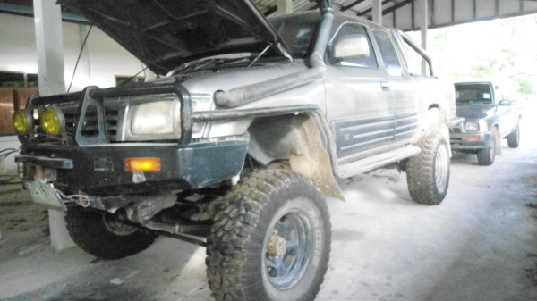 ขายโฟวิล ตามสภาพ เครื่องKZ 3000 เกียเซิฟ เครื่องพัง เสื้อสูบทะลุ ขายโฟวิล ตามสภาพ เครื่องKZ 3000 เกียเซิฟ เครื่องพัง เสื้อสูบทะลุ