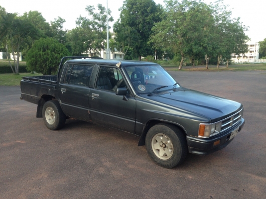 HILUX HERO 4ประตู HILUX HERO 4ประตู
