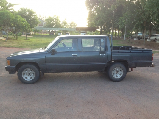 HILUX HERO 4ประตู HILUX HERO 4ประตู